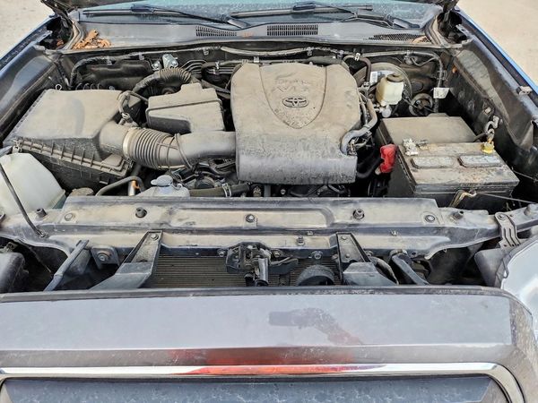 2023 TOYOTA TACOMA SR5