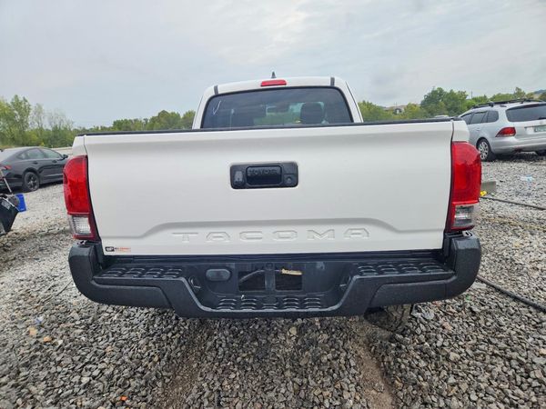 2022 TOYOTA TACOMA SR5 — DIRR