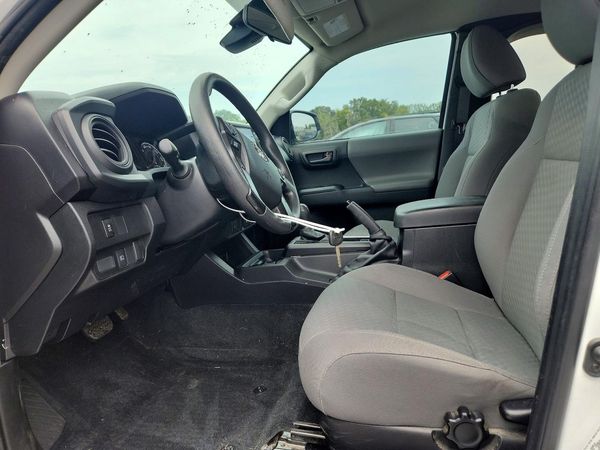 2022 TOYOTA TACOMA SR5 — DENT