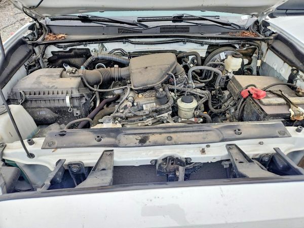 2022 TOYOTA TACOMA SR5 — Engine bay