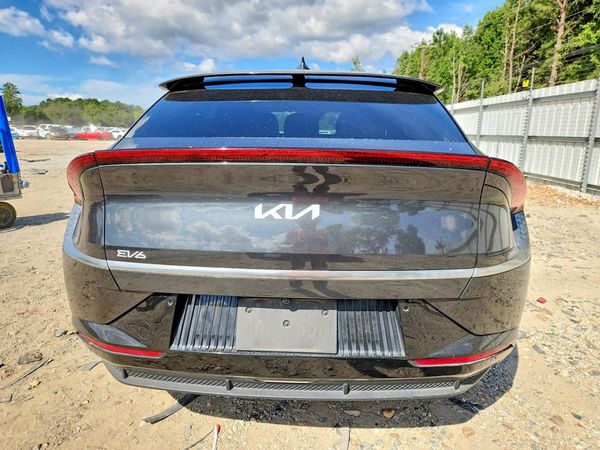 2022 KIA EV6