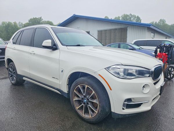 2018 BMW X5 xDrive40e — Passenger 3/4