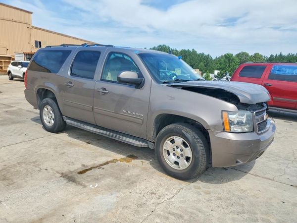 2013 CHEVROLET SUBURBAN LT