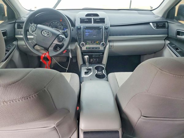 2014 TOYOTA CAMRY