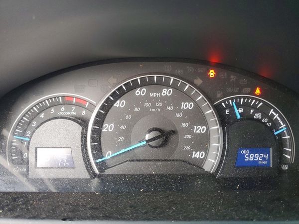 2014 TOYOTA CAMRY