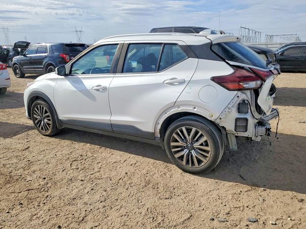 2022 NISSAN KICKS