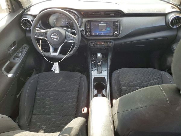 2022 NISSAN KICKS