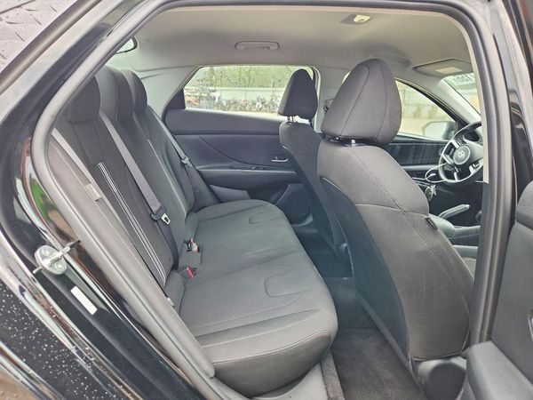 2024 HYUNDAI ELANTRA