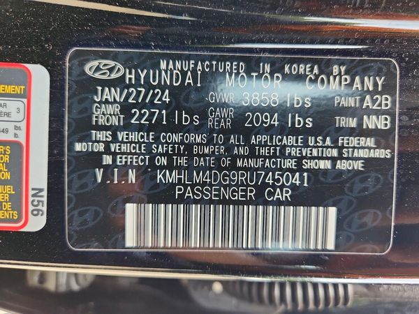 2024 HYUNDAI ELANTRA