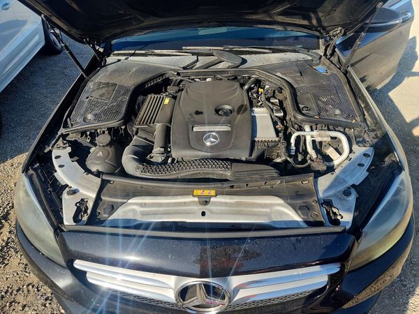 2016 MERCEDES-BENZ C C300