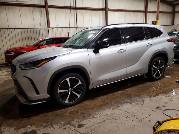 2022 TOYOTA HIGHLANDER