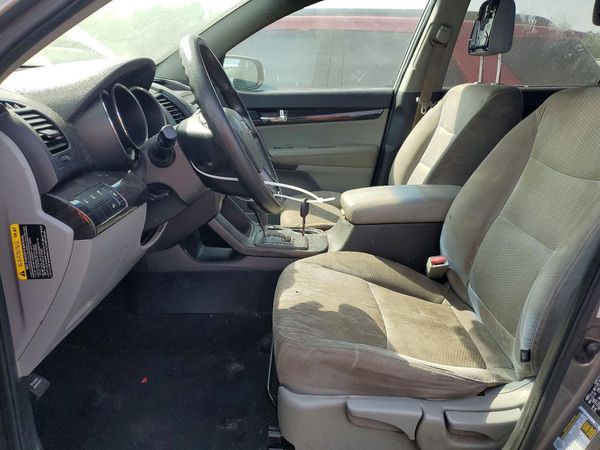 2013 KIA SORENTO Base / LX