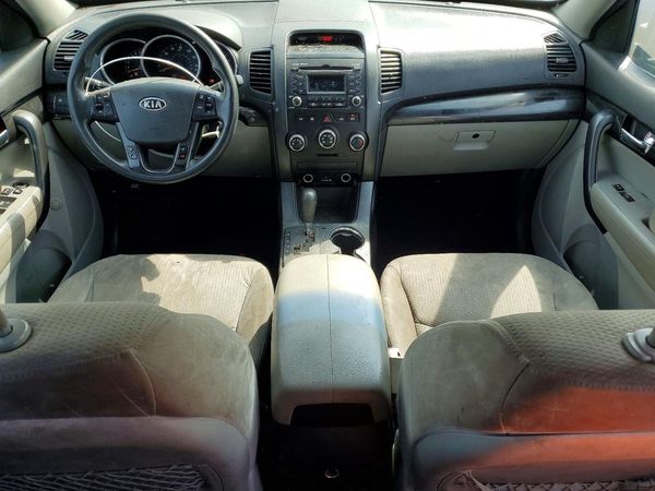 2013 KIA SORENTO Base / LX