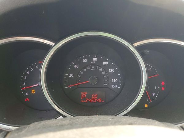 2013 KIA SORENTO Base / LX