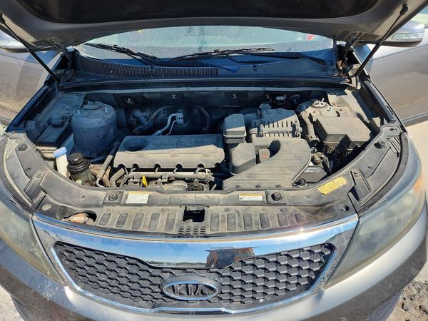 2013 KIA SORENTO Base / LX
