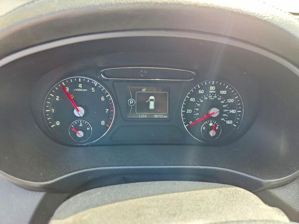 2016 KIA SORENTO L / LX