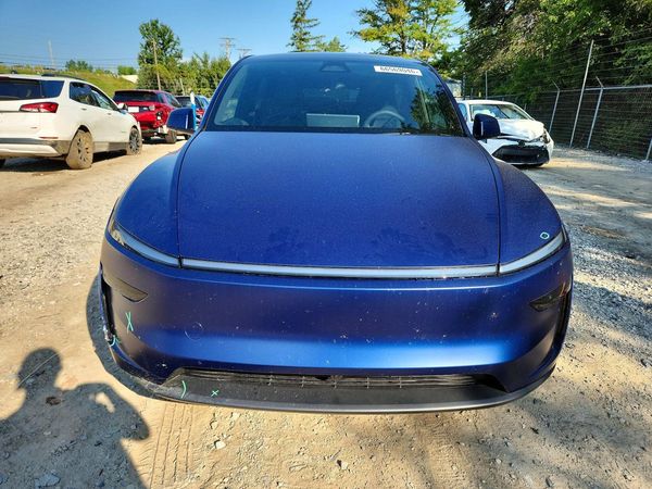 2026 TESLA MODEL Y