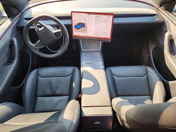 2026 TESLA MODEL Y