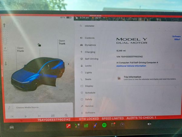 2026 TESLA MODEL Y