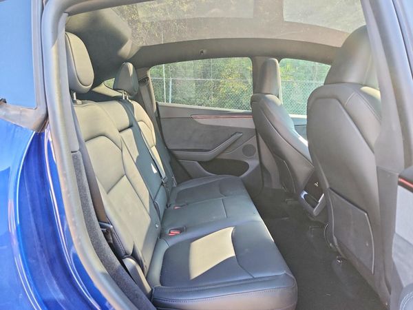 2026 TESLA MODEL Y