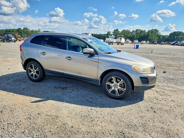 2012 VOLVO XC60