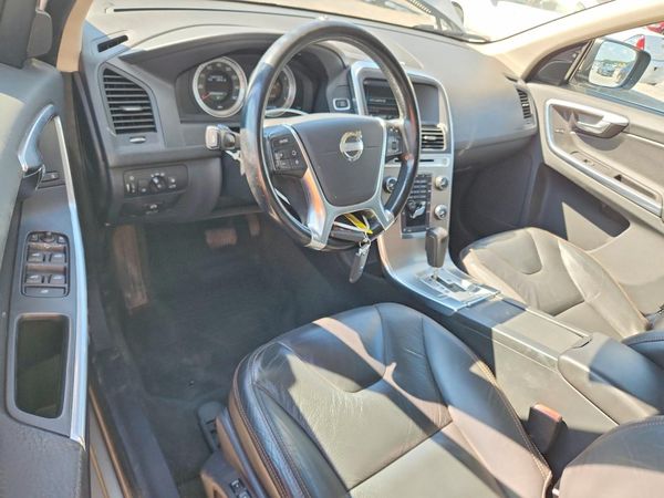 2012 VOLVO XC60