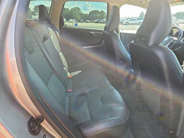2012 VOLVO XC60