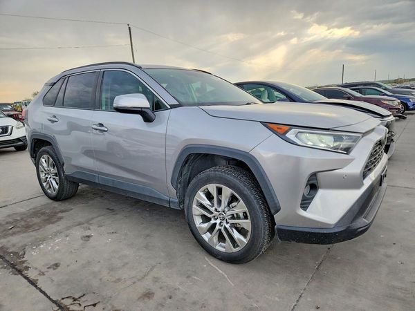 2019 TOYOTA RAV4 XLE Premium