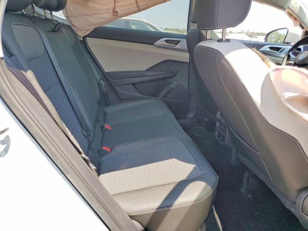 2025 VOLKSWAGEN TAOS SE