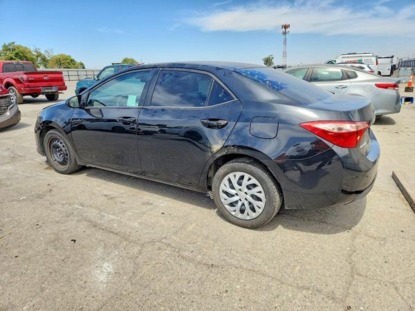 2017 TOYOTA COROLLA