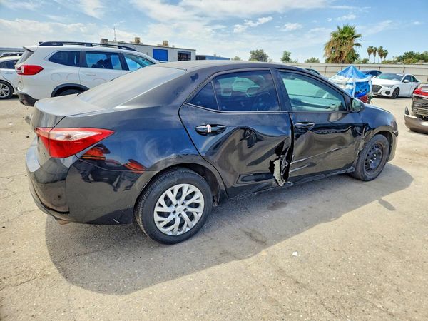 2017 TOYOTA COROLLA