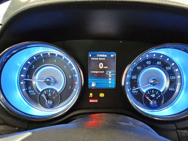 2013 CHRYSLER 300 Base/Limited