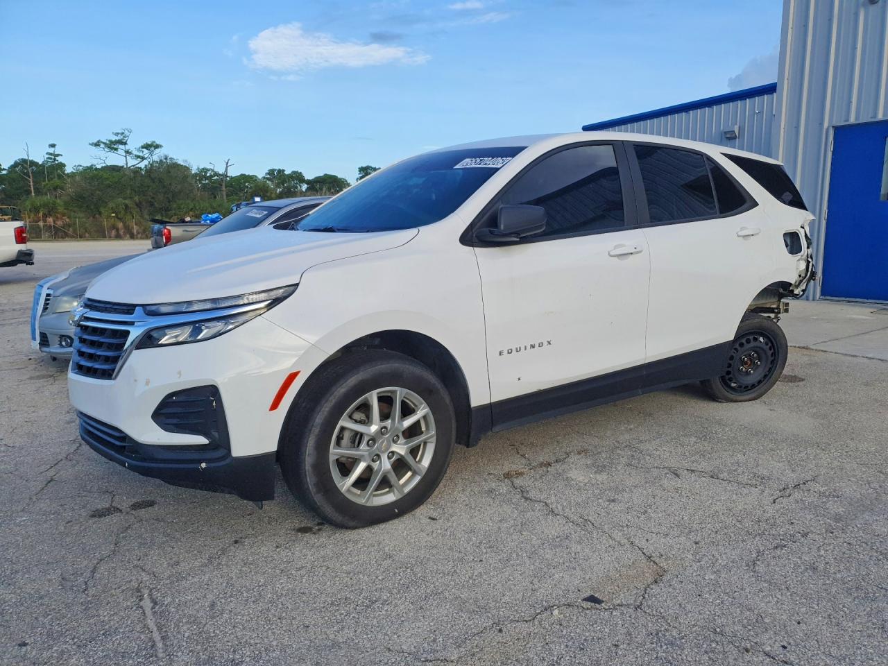 2023 CHEVROLET EQUINOX LS