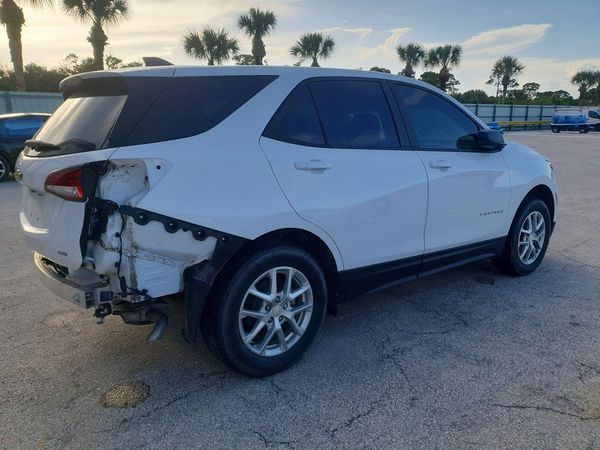 2023 CHEVROLET EQUINOX LS