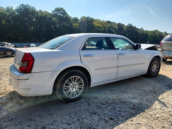 2021 CHRYSLER 300