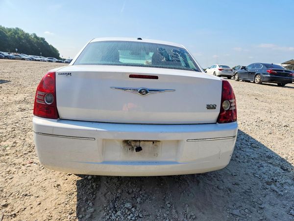 2021 CHRYSLER 300