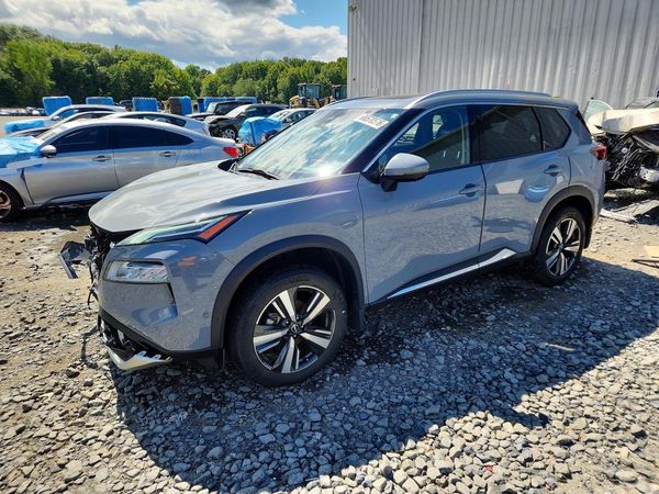 2023 NISSAN ROGUE PLATINUM — Front 3/4
