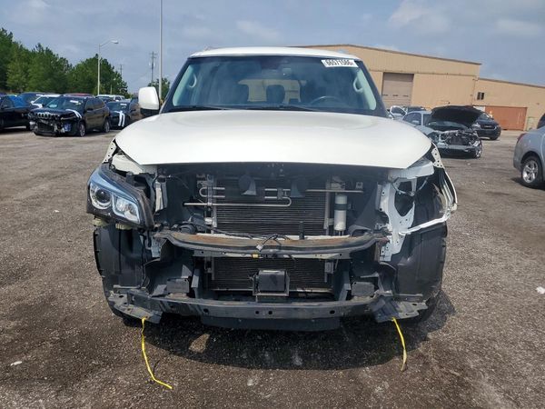 2017 INFINITI QX80