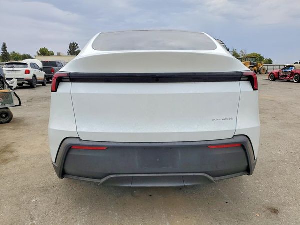 2026 TESLA MODEL Y — DIRR