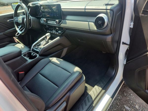 2023 CHEVROLET COLORADO LT