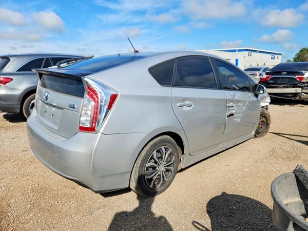 2012 TOYOTA PRIUS