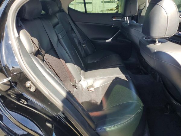 2013 LEXUS IS 250
