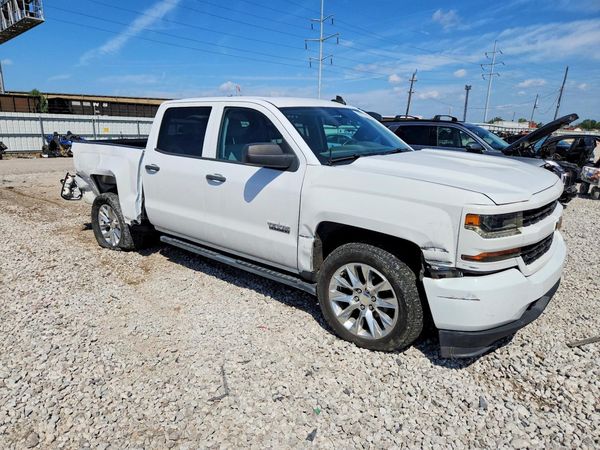 2018 CHEVROLET SILVERADO Custom