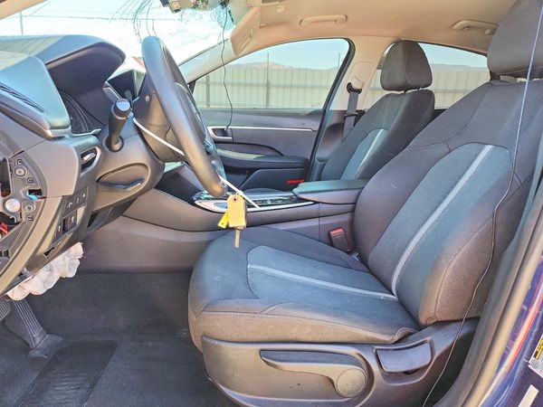 2021 HYUNDAI SONATA SE