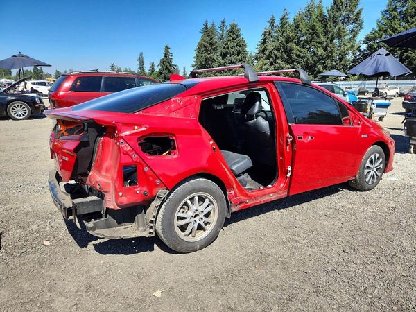 2022 TOYOTA PRIUS