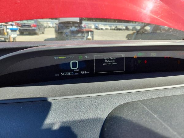 2022 TOYOTA PRIUS