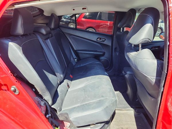 2022 TOYOTA PRIUS