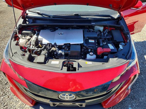 2022 TOYOTA PRIUS