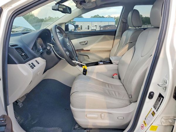 2012 TOYOTA VENZA — DENT