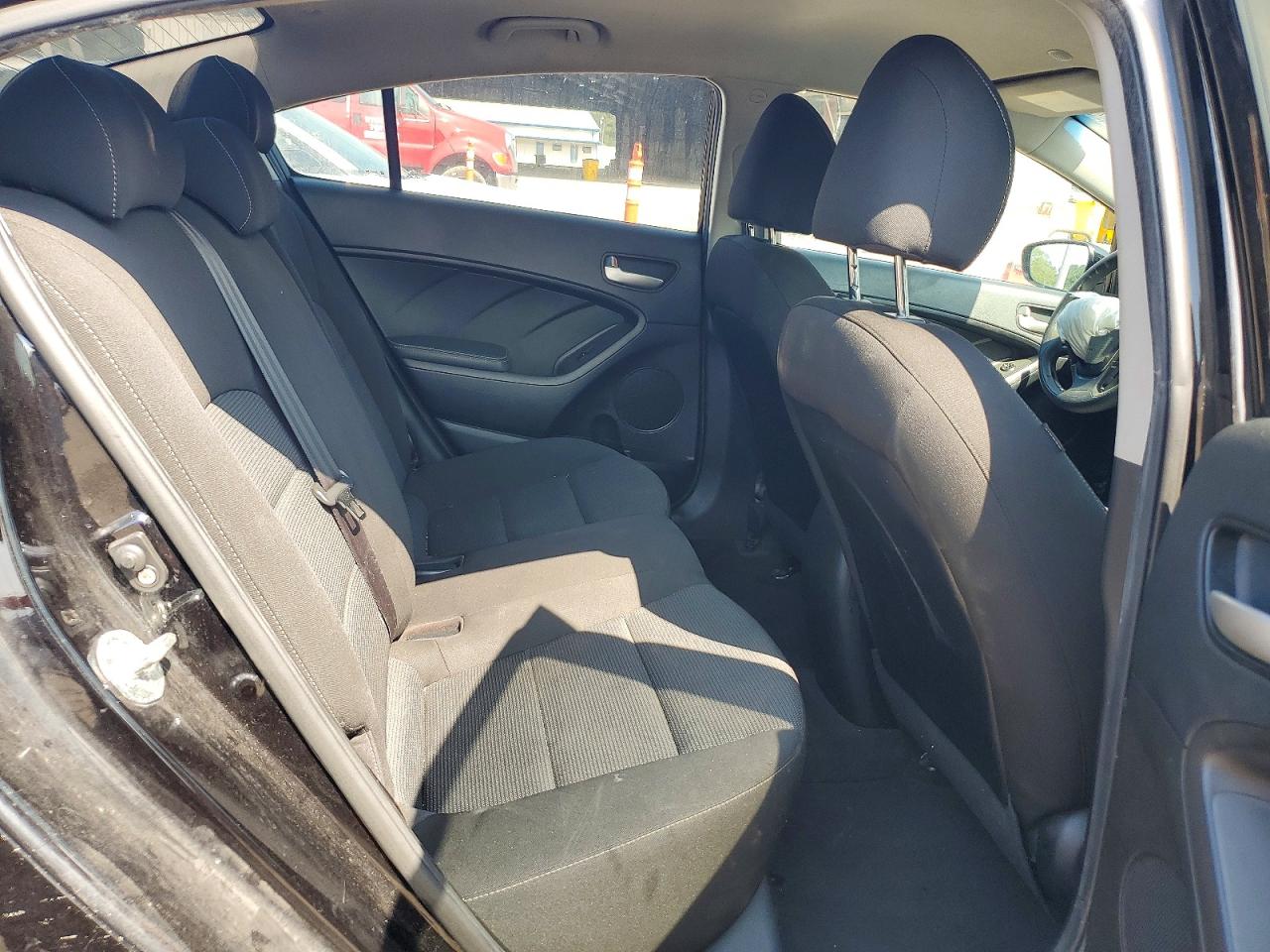 2018 KIA FORTE LX Base